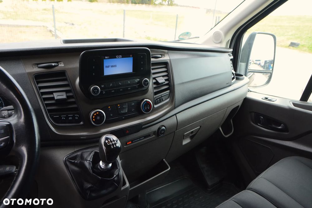 Ford Transit - 17