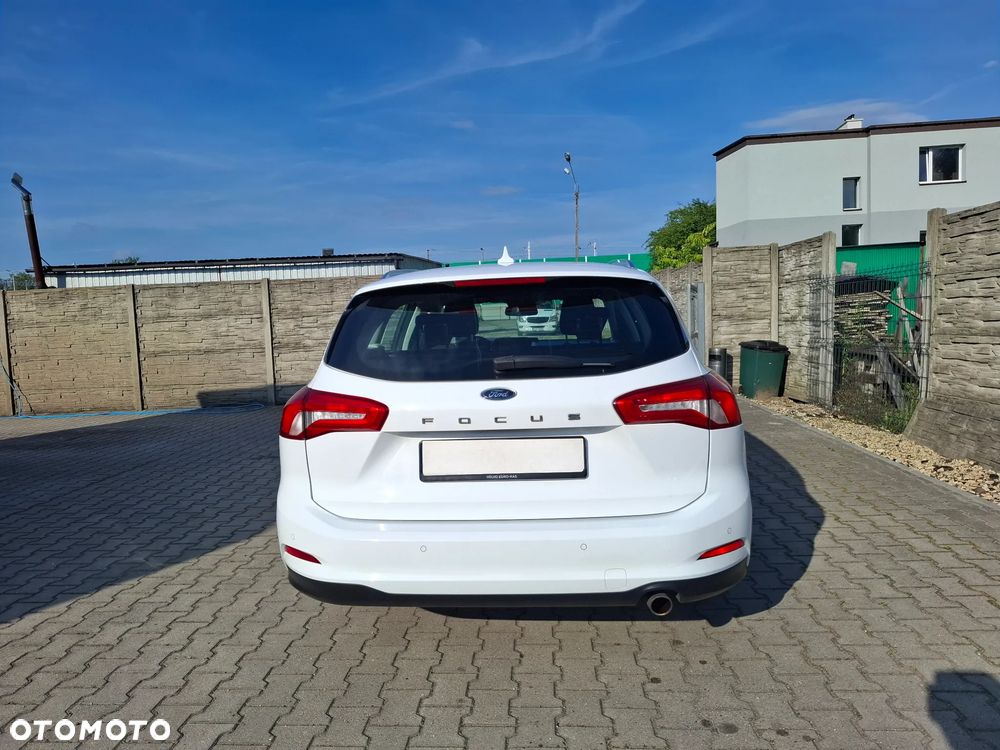 Ford Focus - 21
