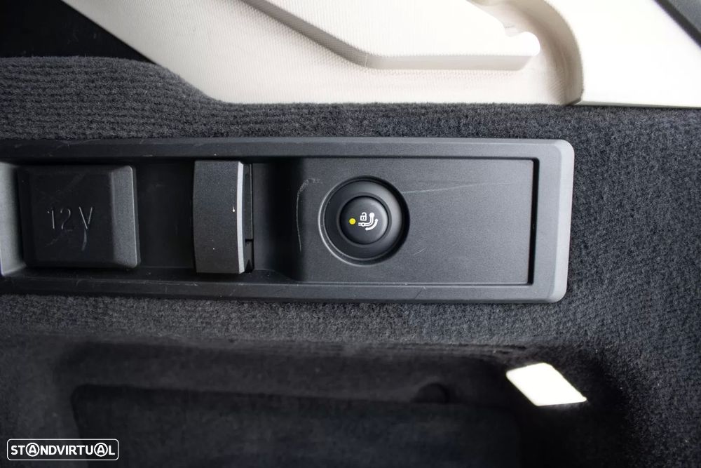 BMW 330 e Aut. Sport Line - 13