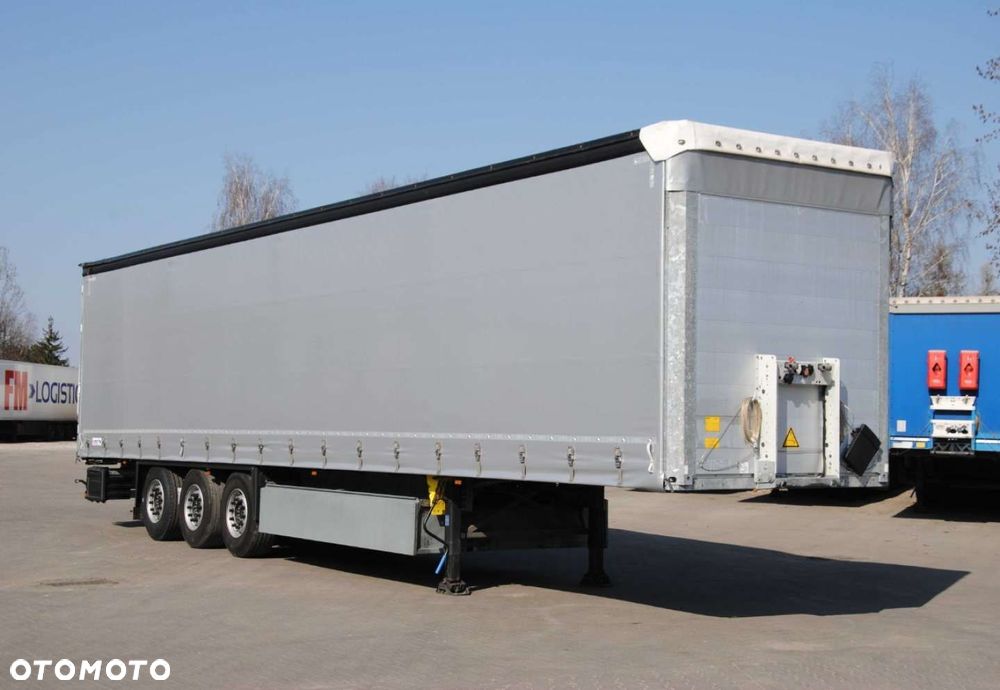 Schmitz Cargobull SCS kurtyna, podnoszona oś - 2