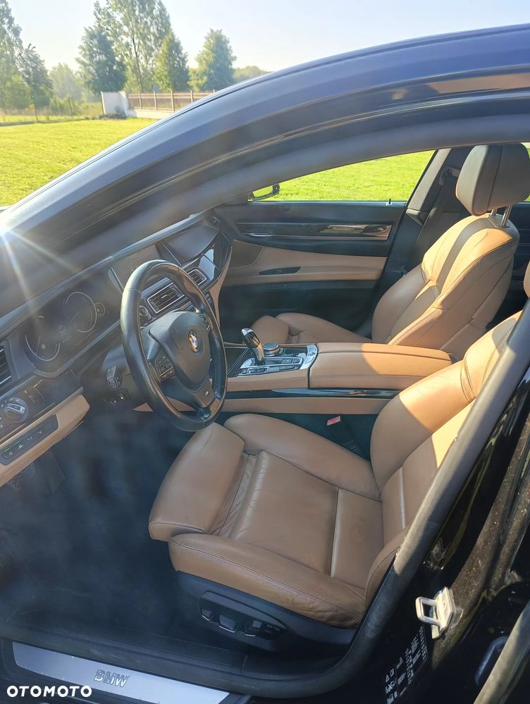 BMW Seria 7 730d xDrive Edition Exclusive - 9