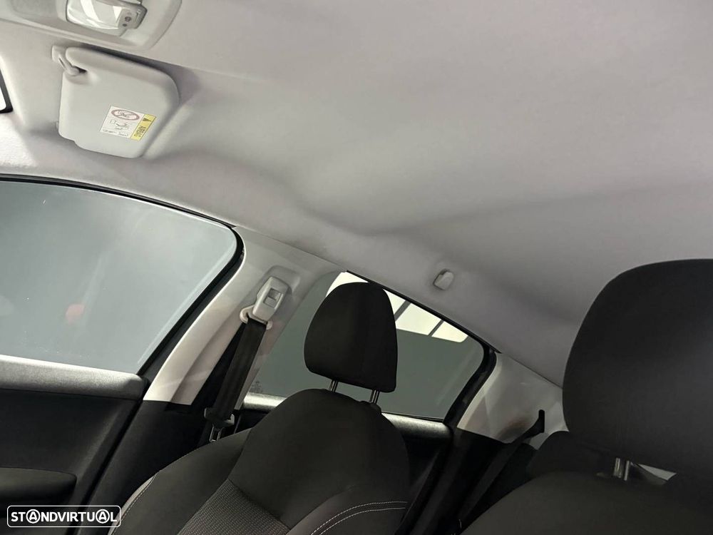 Peugeot 208 1.2 PureTech Style - 18