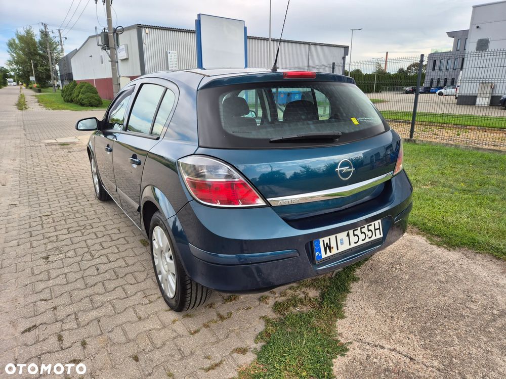 Opel Astra - 11