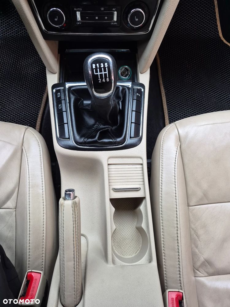 Skoda Superb 1.8 TSI Elegance - 12