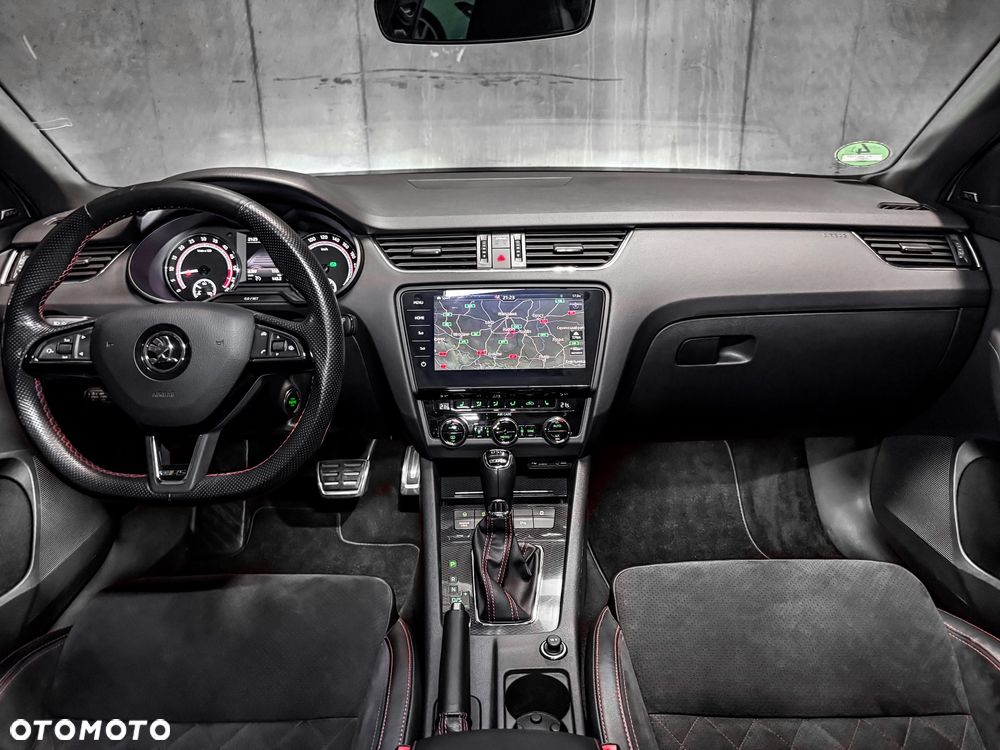 Skoda Octavia 2.0 TDI RS DSG - 16
