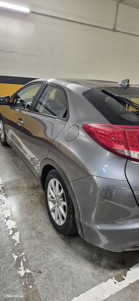 Honda Civic 1.4 i-VTEC Comfort - 14