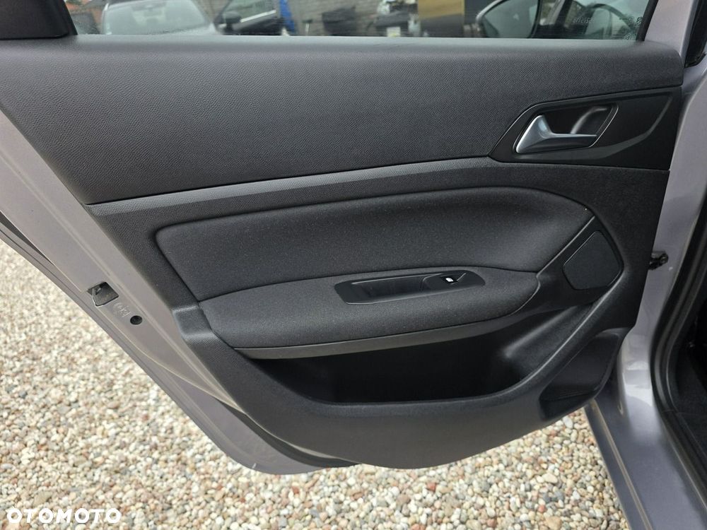 Peugeot 308 1.6 BlueHDi Active S&S - 26