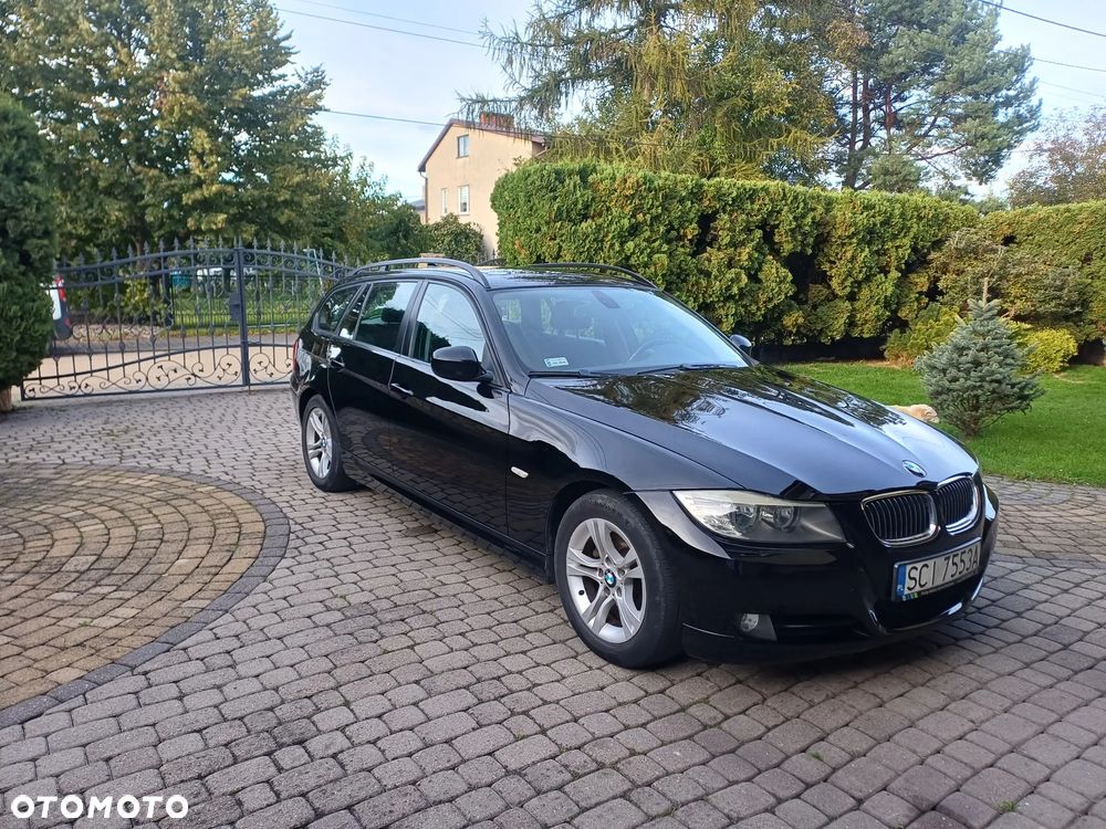 BMW Seria 3 320d DPF Touring - 3