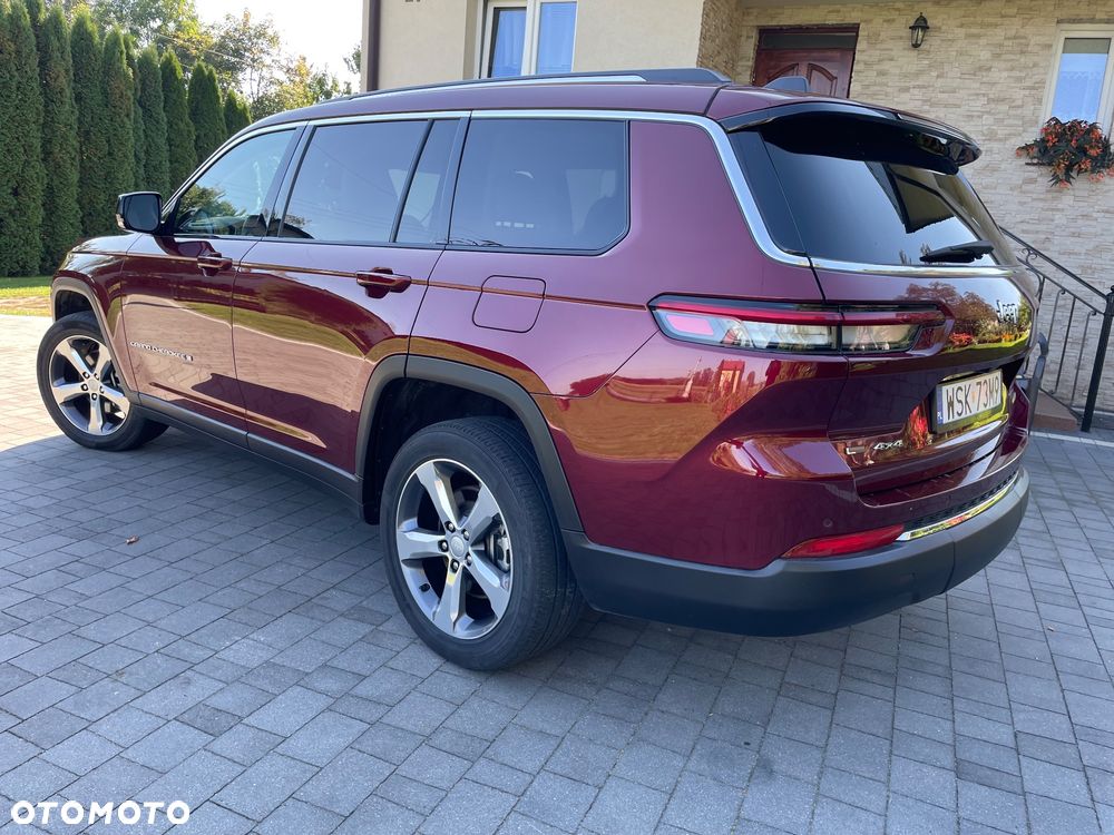 Jeep Grand Cherokee - 21
