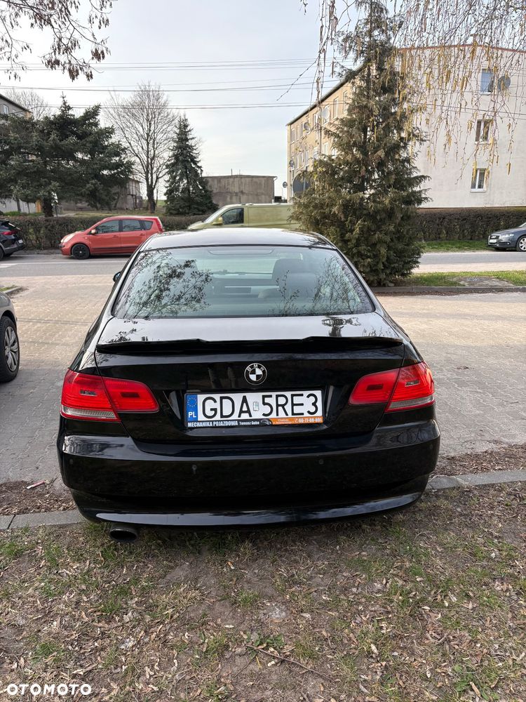 BMW Seria 3 320i - 3