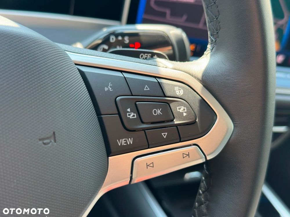 Volkswagen Passat - 14