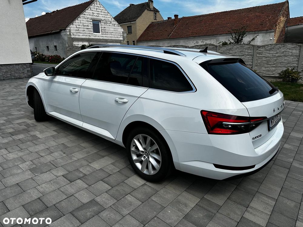 Skoda Superb 2.0 TDI SCR Ambition DSG - 4