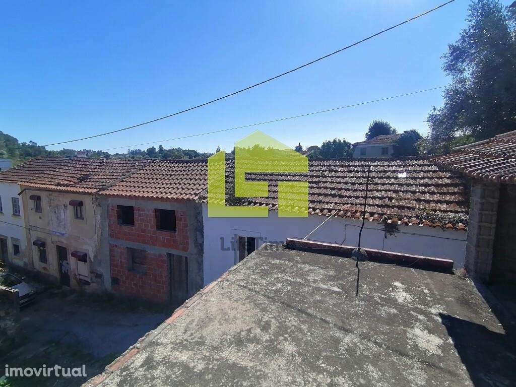 Moradias em banda para restaurar - Grande imagem: 2/60