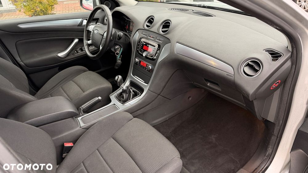Ford Mondeo 2.0 TDCi Titanium - 17