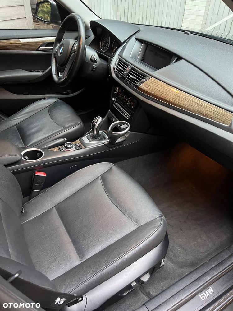 BMW X1 xDrive28i xLine - 16