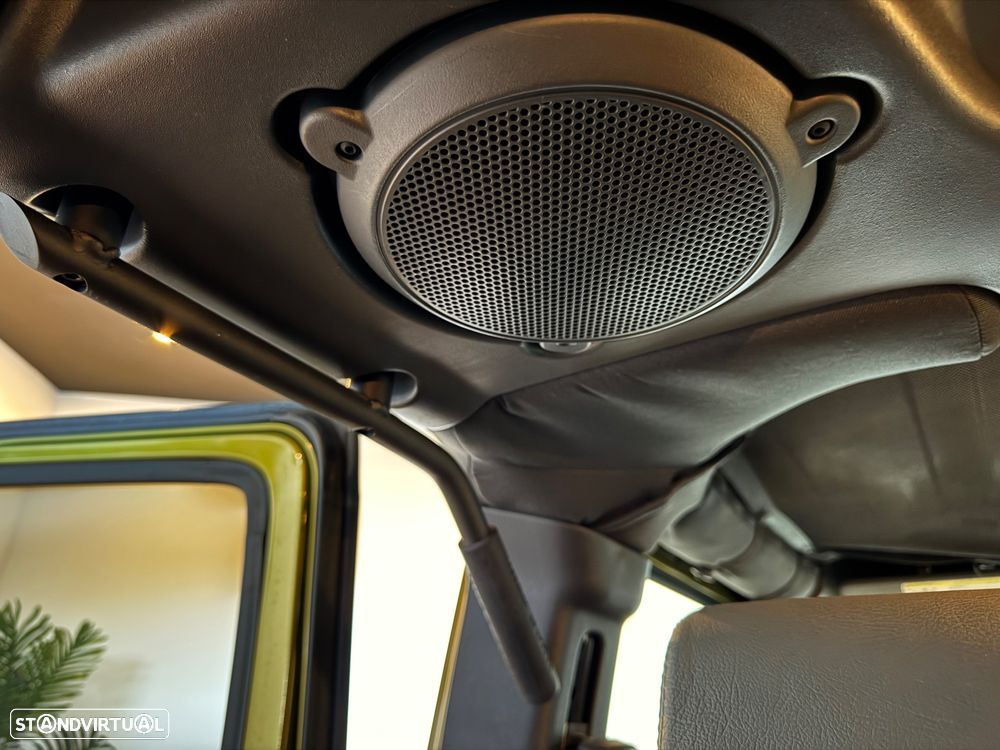 Jeep Wrangler 2.8 CRD ATX Sport - 25