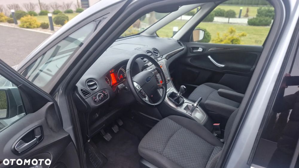 Ford Galaxy 2.0 TDCi Ghia - 7