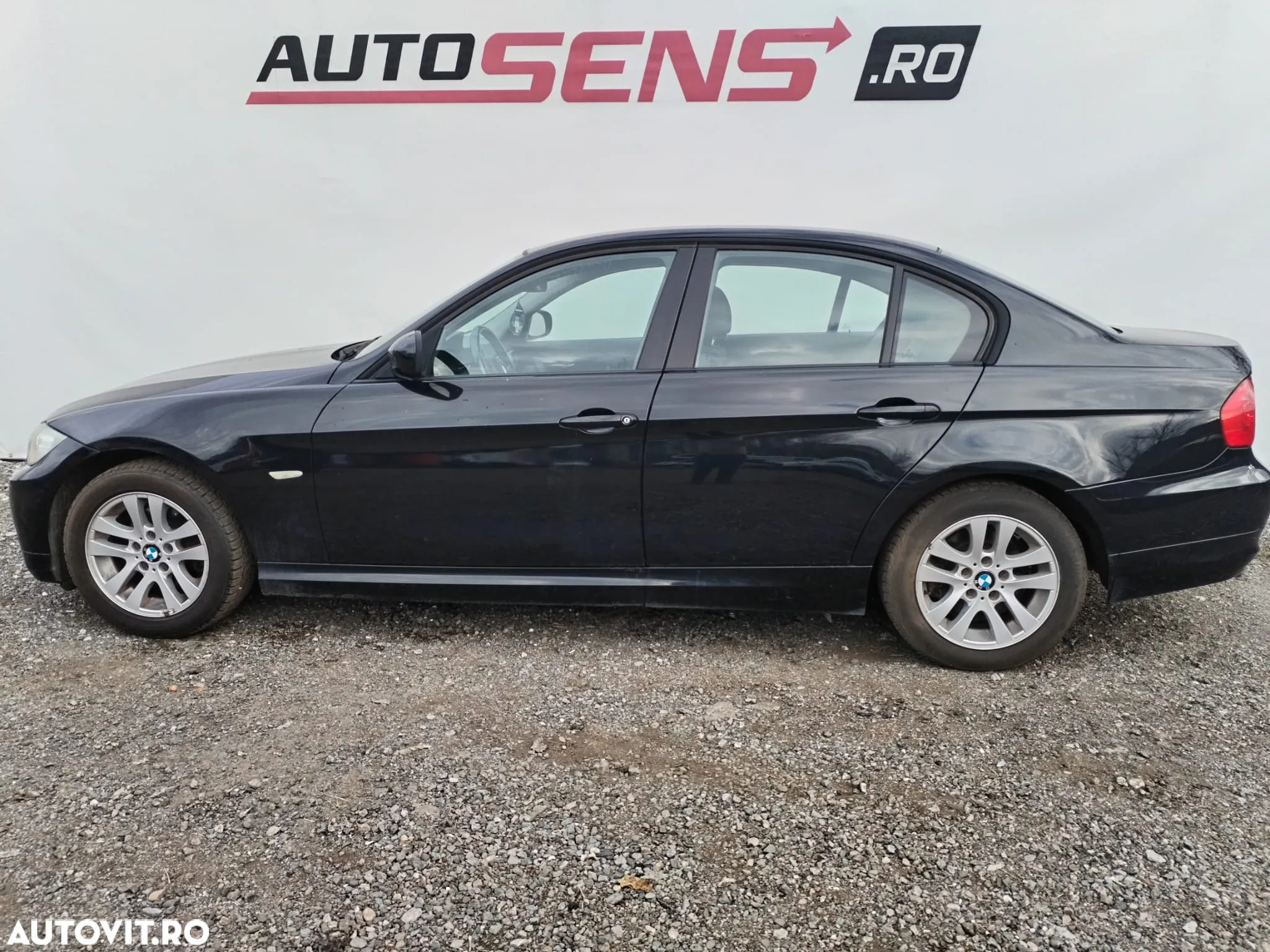 BMW Seria 3 318i - 27