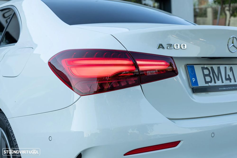 Mercedes-Benz A 200 Limousine 7G-DCT AMG Line - 17