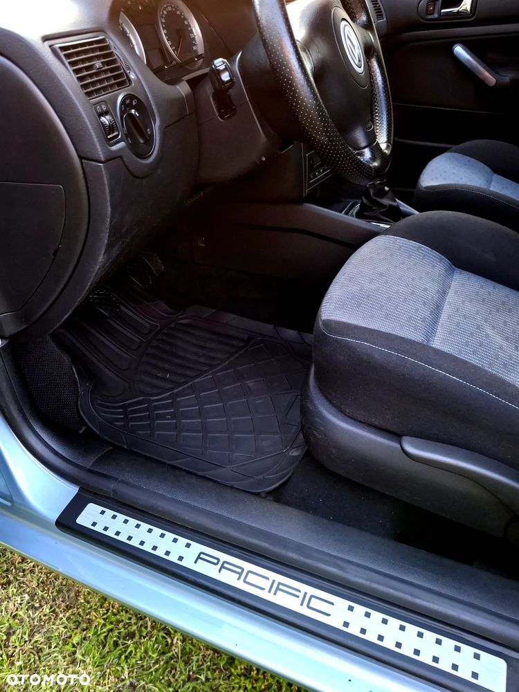 Volkswagen Golf - 20