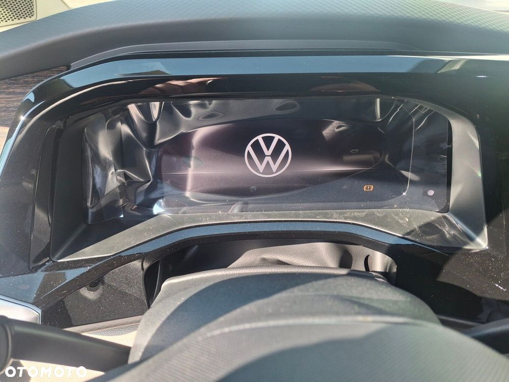 Volkswagen Multivan - 32