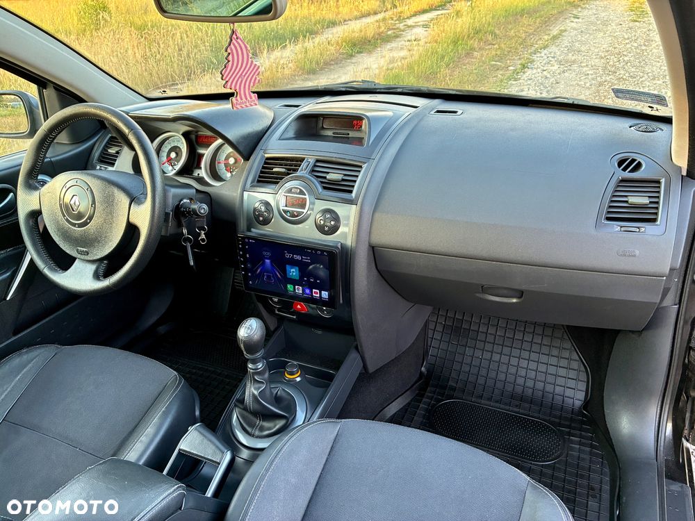 Renault Megane - 24