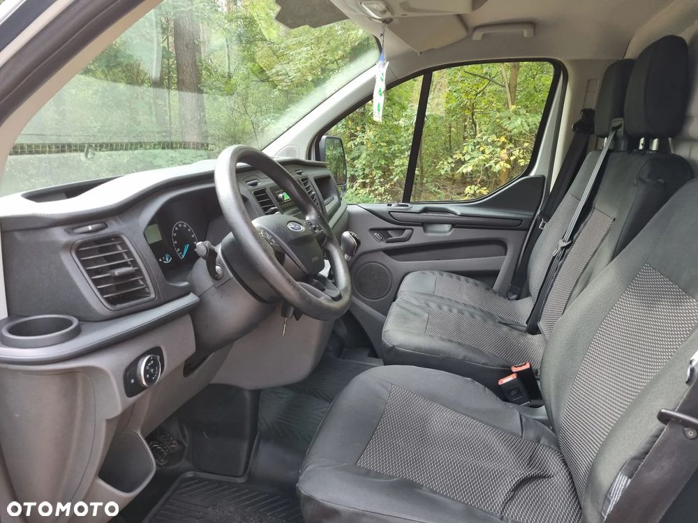 Ford Transit Custom - 12