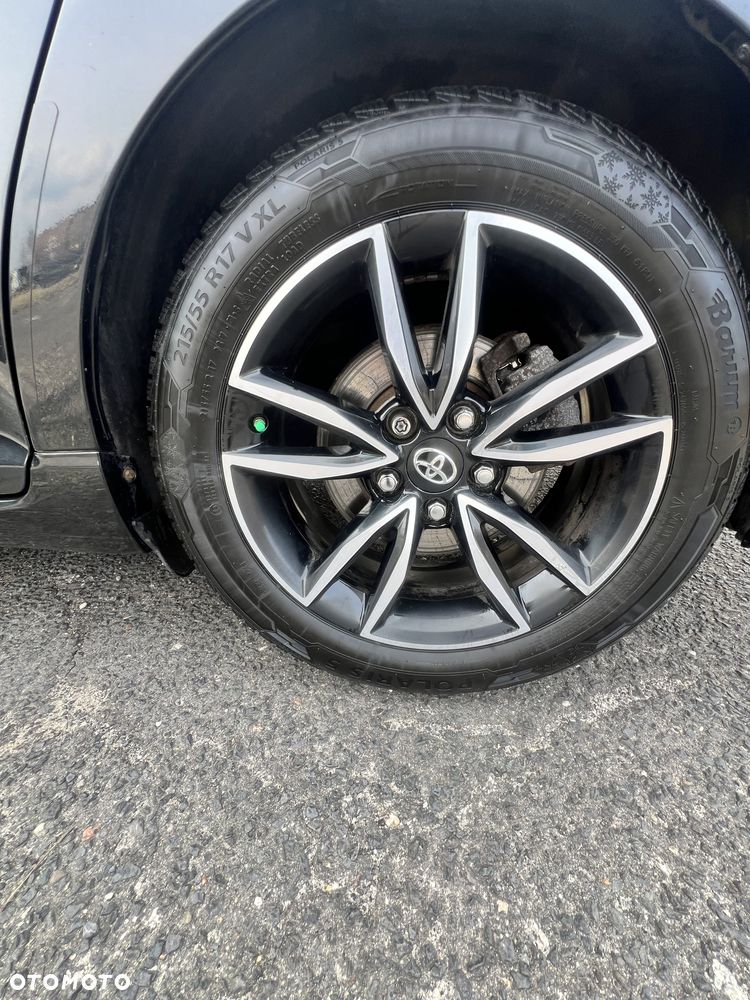 Toyota Avensis 2.0 Prestige MS - 12