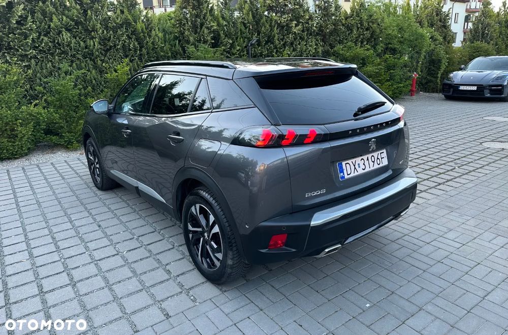 Peugeot 2008 1.2 PureTech GT Line S&S - 3