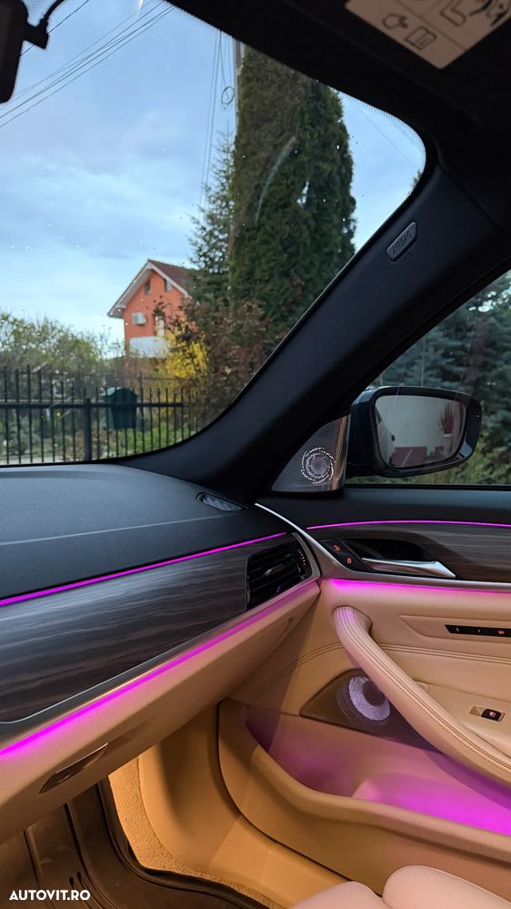 BMW Seria 5 540i xDrive Aut. Sport Line - 2