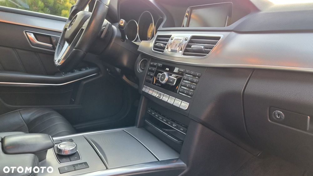 Mercedes-Benz Klasa E 500 4Matic 7G-TRONIC Avantgarde - 5