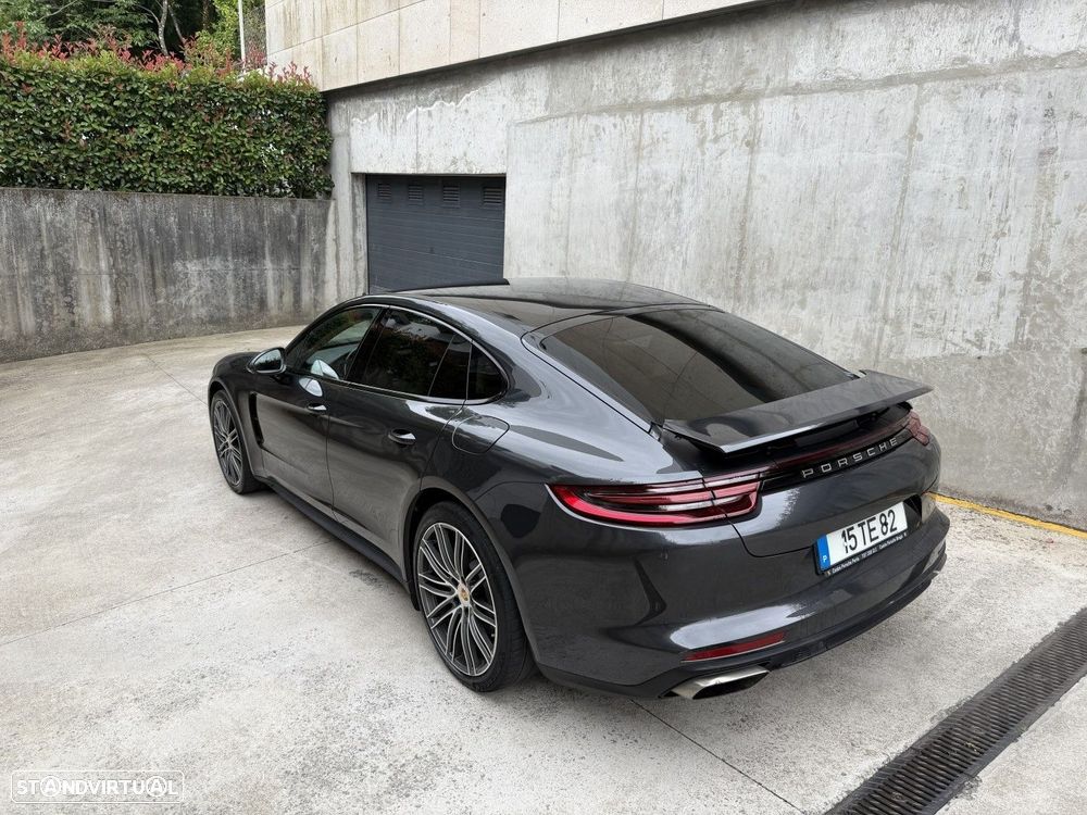 Porsche Panamera 4 E-Hybrid Platinum Edition - 5