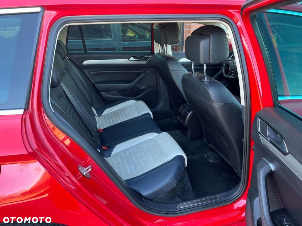 Volkswagen Passat - 15