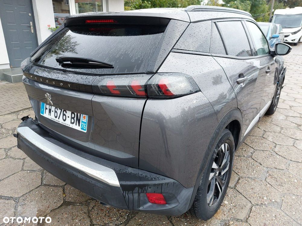 Peugeot 2008 - 6