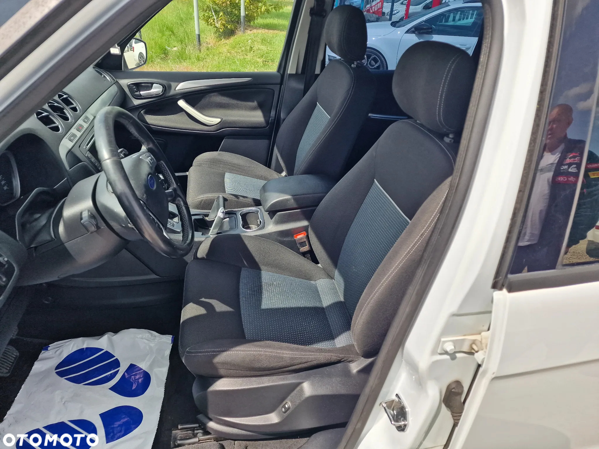 Ford S-Max 2.0 TDCi DPF Titanium X - 17