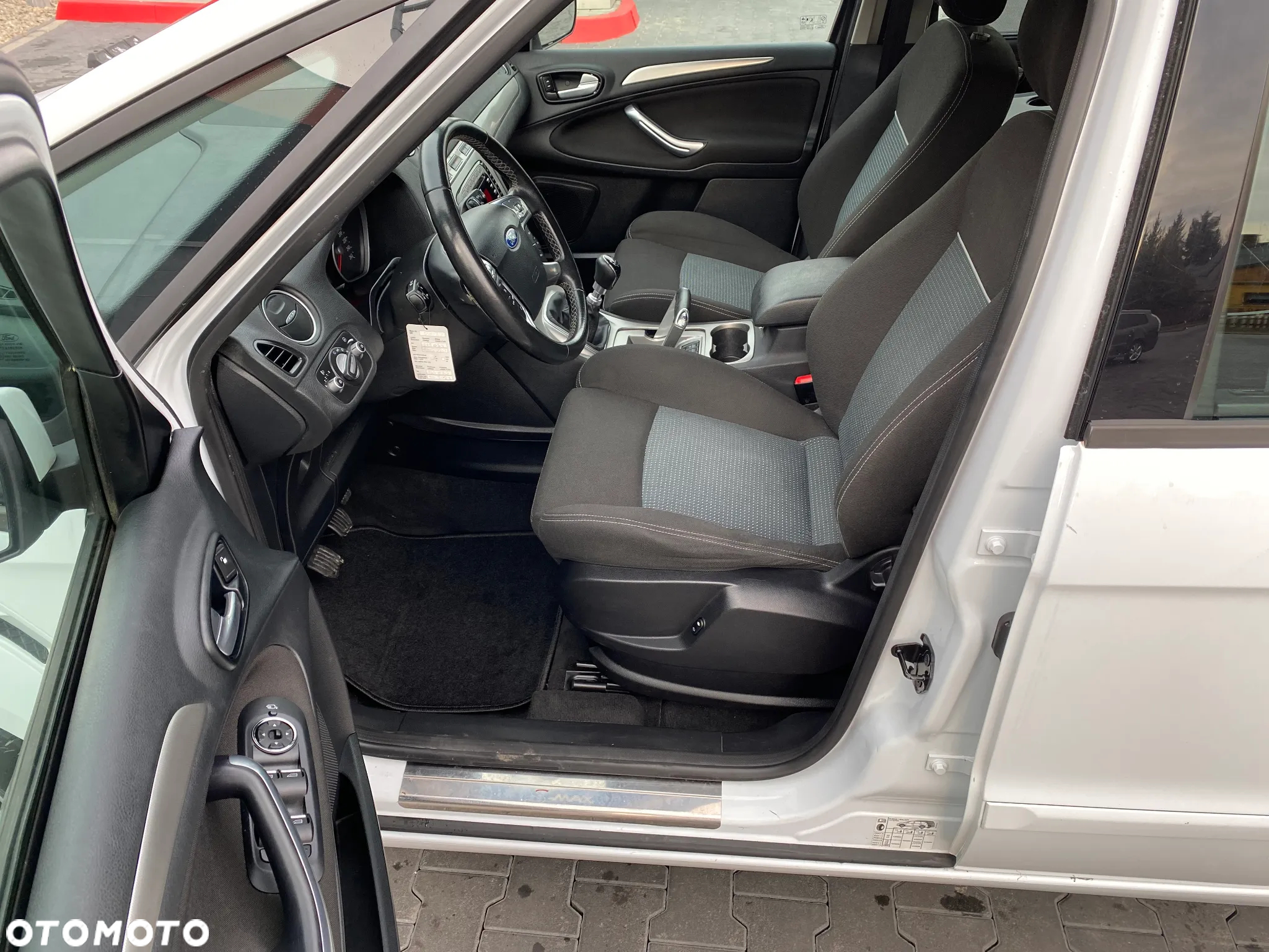 Ford S-Max - 19