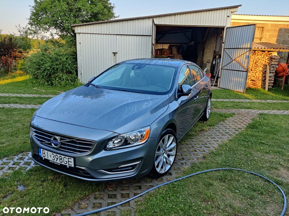 Volvo S60 - 1