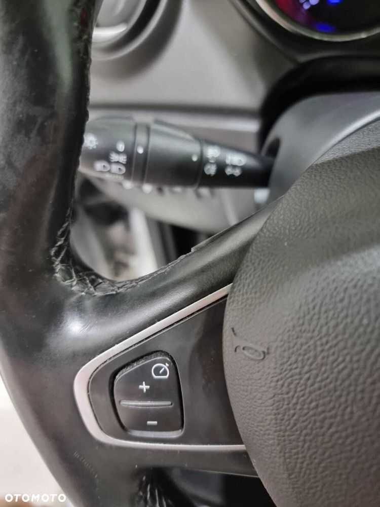 Renault Captur - 17