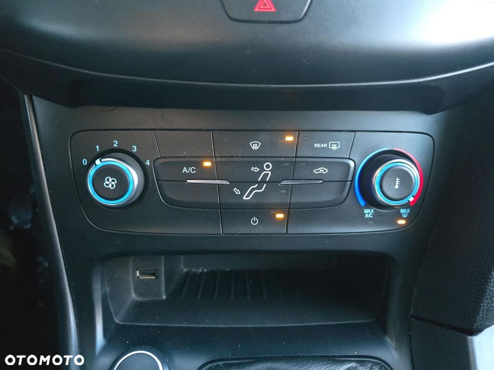 Ford Focus SW 1.5 TDCi Trend - 17