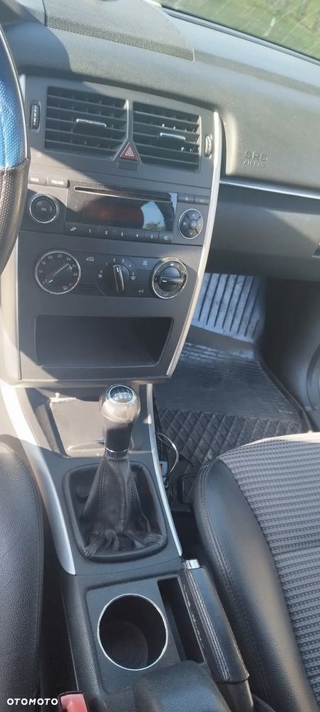 Mercedes-Benz Klasa B 180 CDI - 8