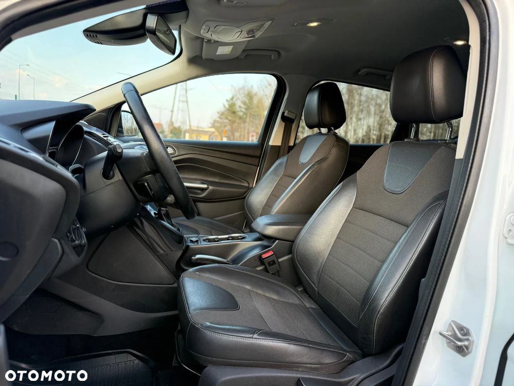 Ford Kuga 2.0 TDCi 4x4 Titanium - 15