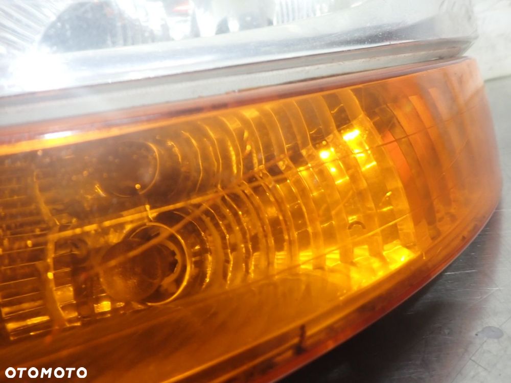 LAMPA LEWA PRZEDNIA RENAULT TRAFIC II - 4