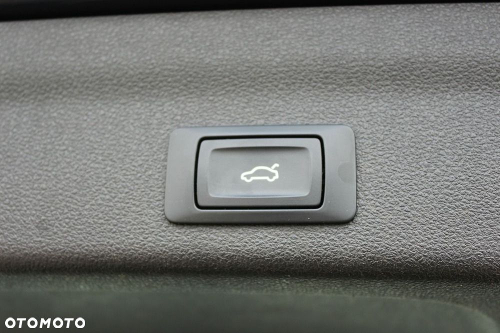 Audi A6 Avant 40 TDI quattro S tronic - 24