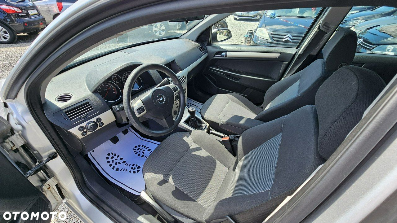 Opel Astra - 24