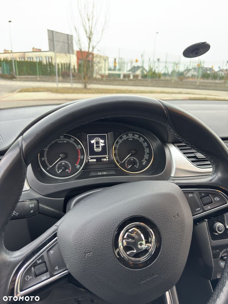 Skoda RAPID 1.0 TSI Ambition - 9