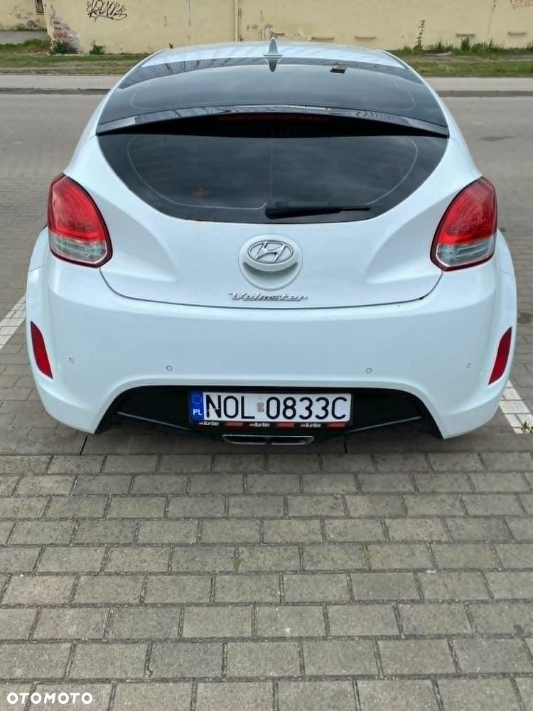 Hyundai Veloster 1.6 GDI Comfort - 10