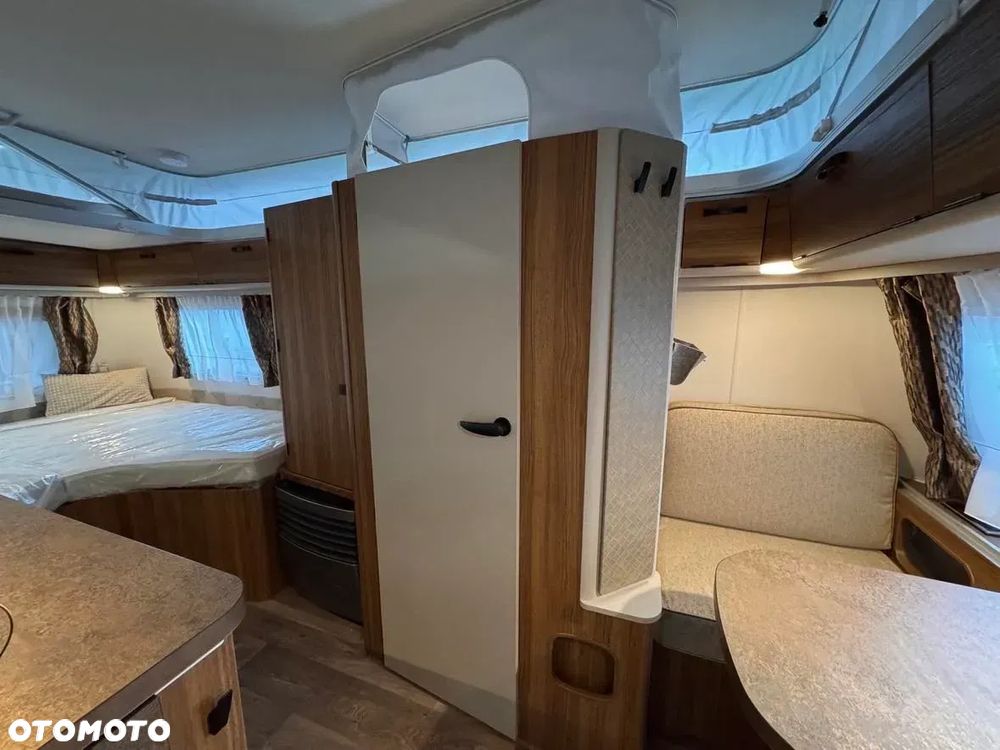 Hymer-Eriba Touring 542 - 12