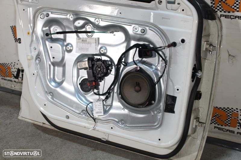 Porta Frente Esquerda Alfa Romeo Giulietta (940_)  Porta Frontal Esque - 9