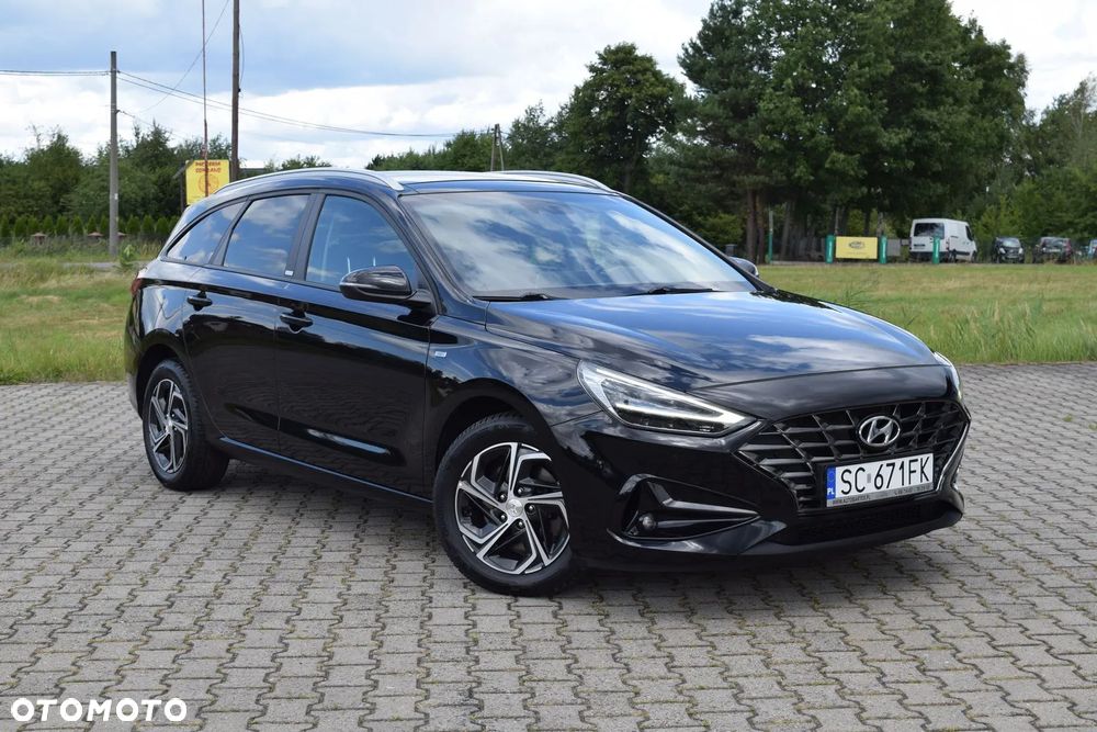 Hyundai i30 1.5 T-GDI 48V Executive DCT - 10