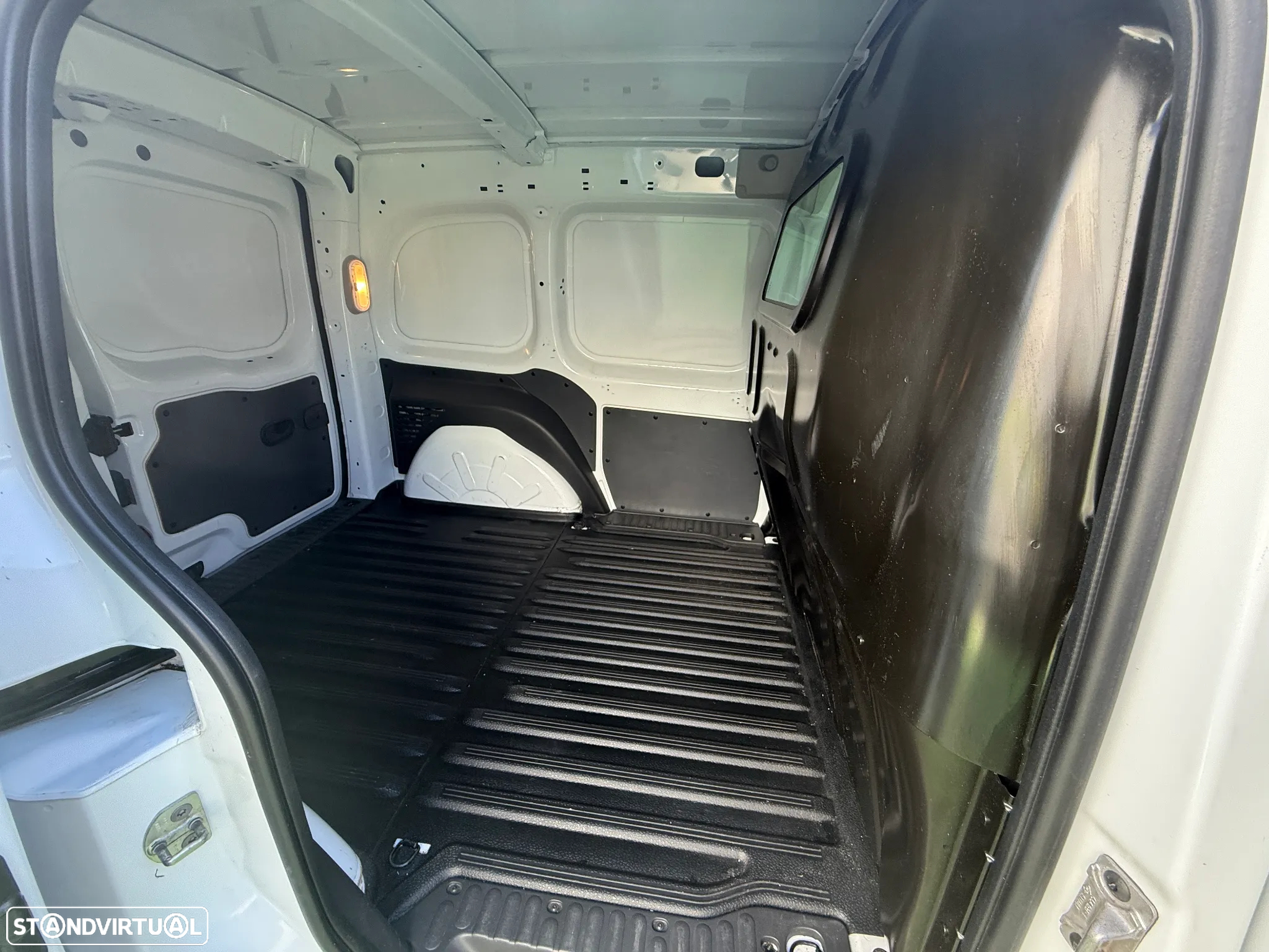 Renault KANGOO 3L - 11